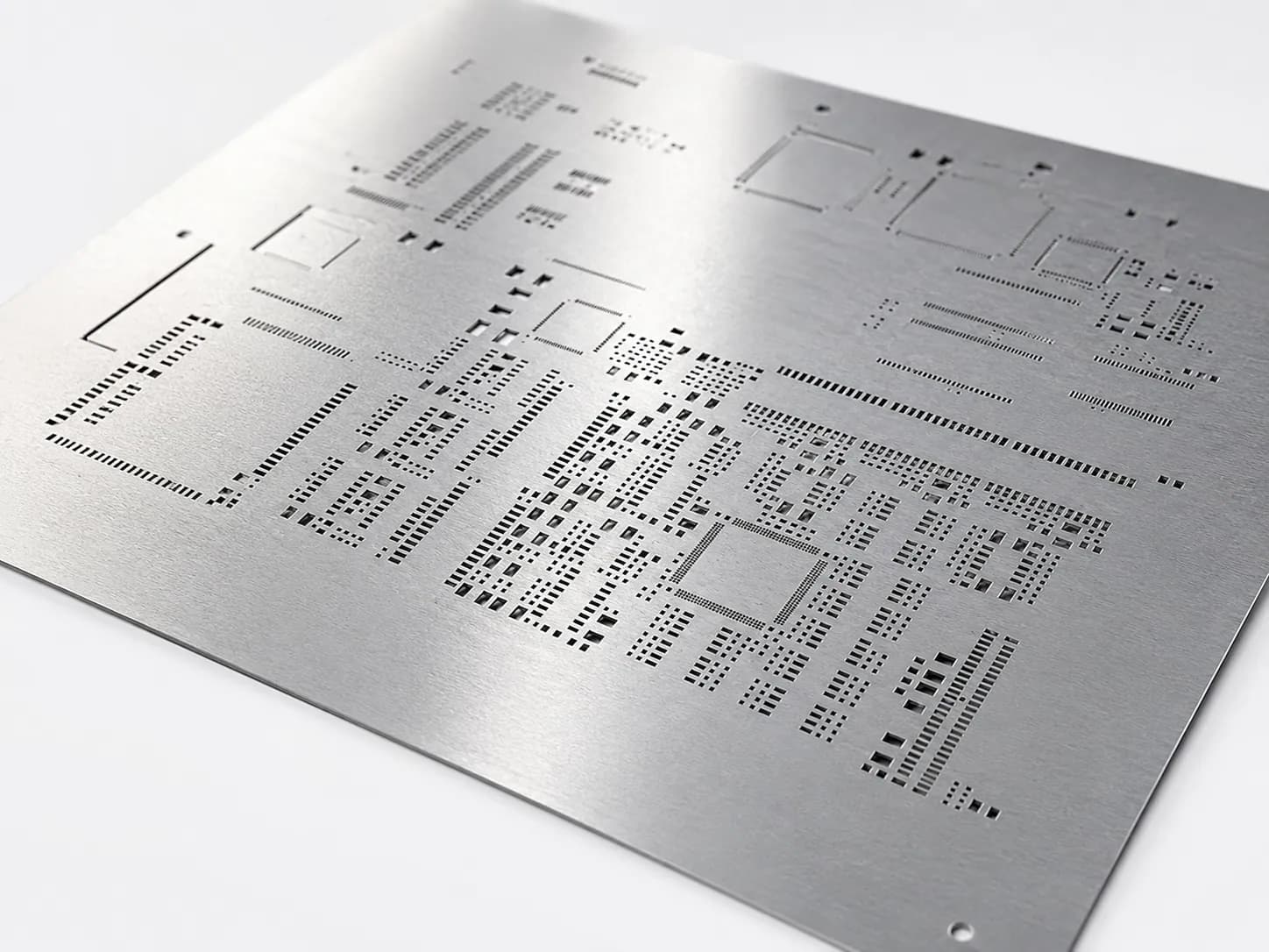 Nettoyage de pochoirs de sérigraphie par ultrasons MBtech